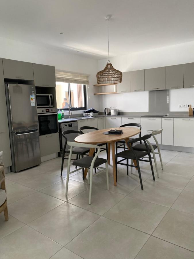 Eastern Blue Beachfront Luxury Apartment Poste Lafayette Buitenkant foto